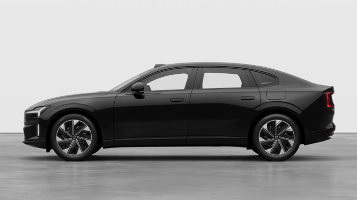 Volvo ES90 PLUS, Single Motor Extended Range, 245 kW / 333 HP na operativní leasing