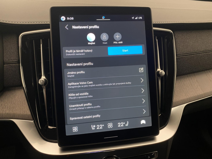 Volvo XC90 B5 AWD AUT DARK PLUS na operativní leasing