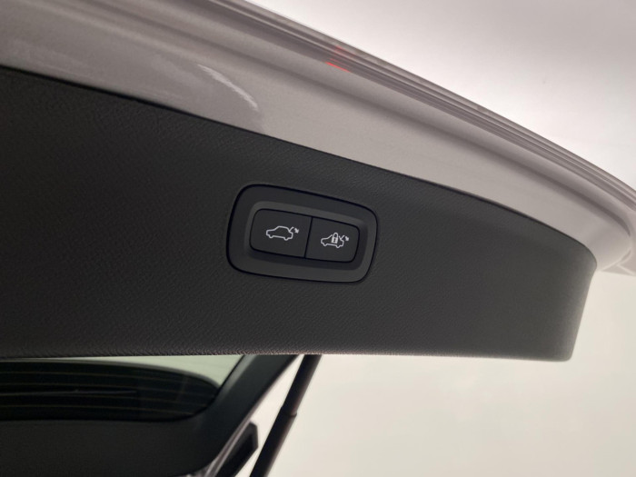 Volvo XC90 B5 AWD AUT BRIGHT PLUS 7míst na operativní leasing