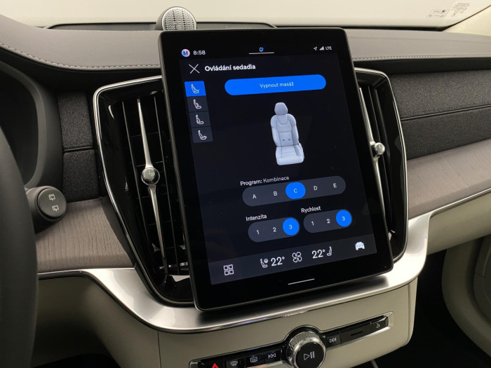 Volvo XC90 T8 AWD Plug-in DARK ULTRA na operativní leasing