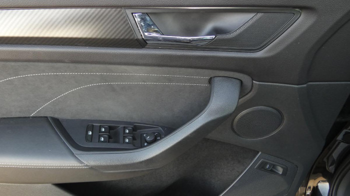 Škoda Kodiaq 2,0 TSI Sportline DSG 4x4 na operativní leasing