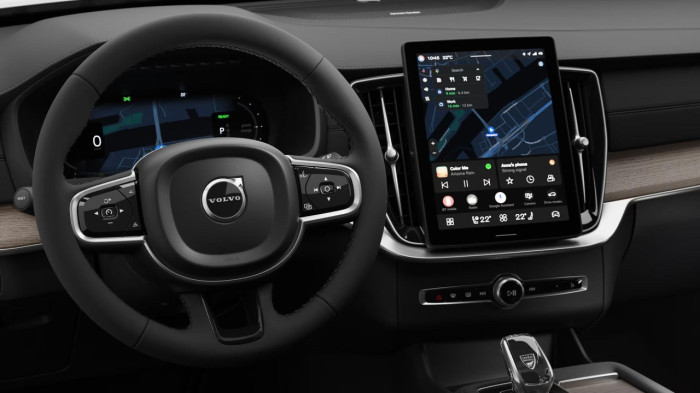 Volvo XC90 T8 AWD Plug-in BRIGHT PLUS 7m na operativní leasing
