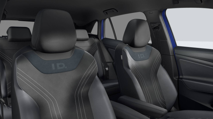 Volkswagen ID.4 Pure People 52kWh / 125kW na operativní leasing