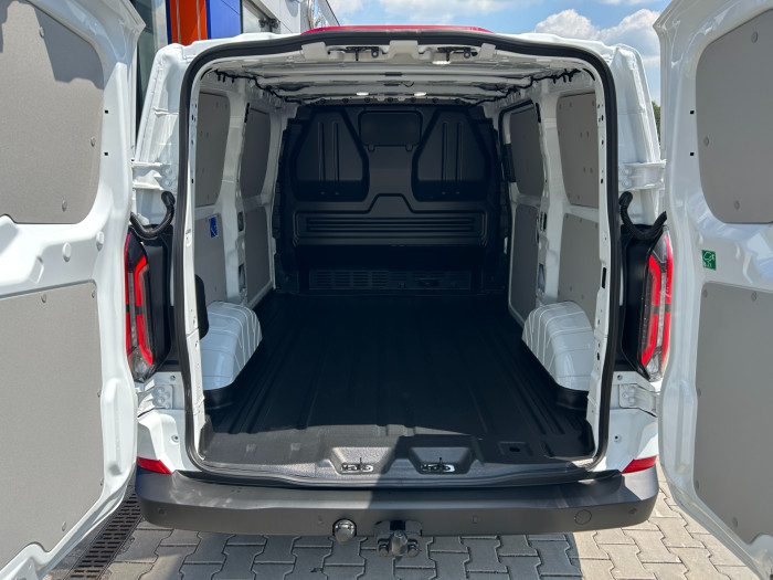 Custom 64kWh 100kW Trend 340 L1H1 na operativní leasing