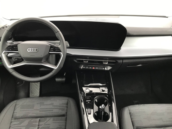 Audi Q3 7STT  1,5 TFSI / 110kW na operativní leasing