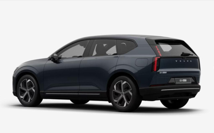 Volvo EX60 PURE ELECTRIC PLUS na operativní leasing