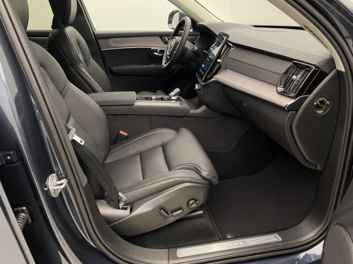 Volvo XC90 B5 AWD AUT BRIGHT PLUS na operativní leasing