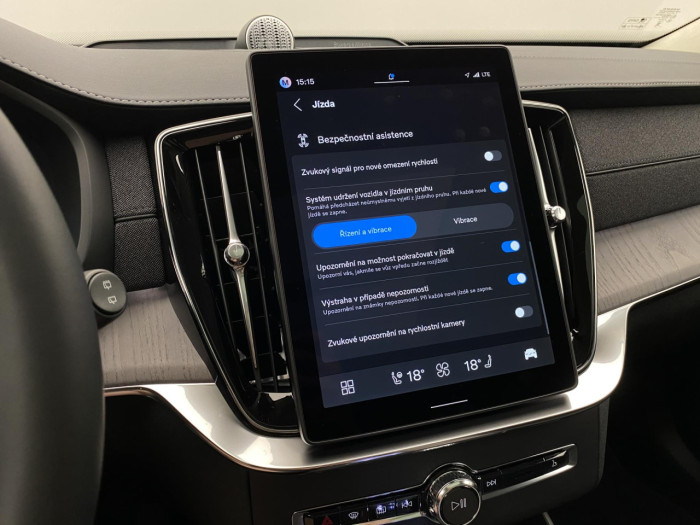Volvo XC90 T8 AWD Plug-in BRIGHT ULTRA na operativní leasing