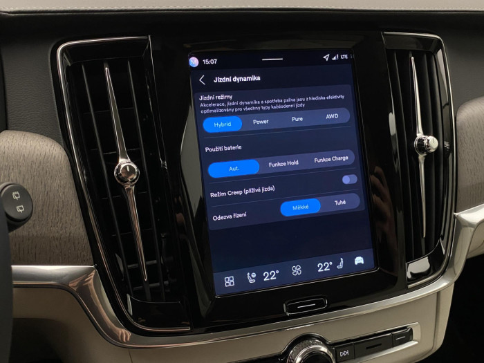 Volvo V90 T6 AWD Plug-in BRIGHT PLUS na operativní leasing