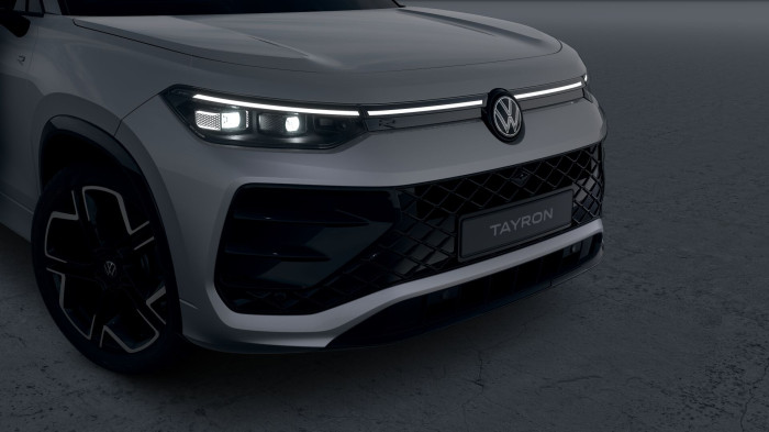 Volkswagen Tayron R-Line People 200 kW eHybrid na operativní leasing