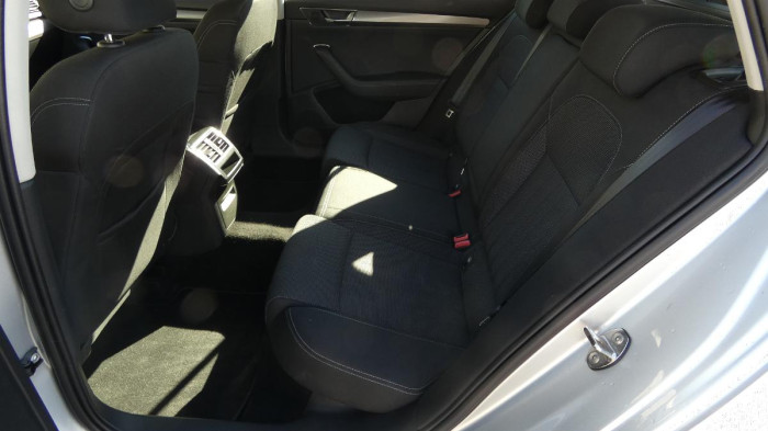 Škoda Superb Combi 2,0 TDI DSG Style na operativní leasing