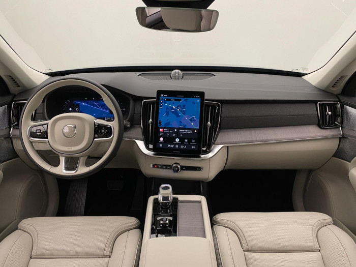 Volvo XC90 T8 AWD Plug-in BRIGHT PLUS 7m na operativní leasing