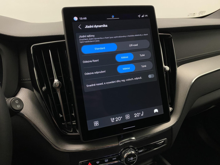 Volvo XC60 B5 AWD AUT ULTRA BLACK EDITION 2.0 Edition na operativní leasing