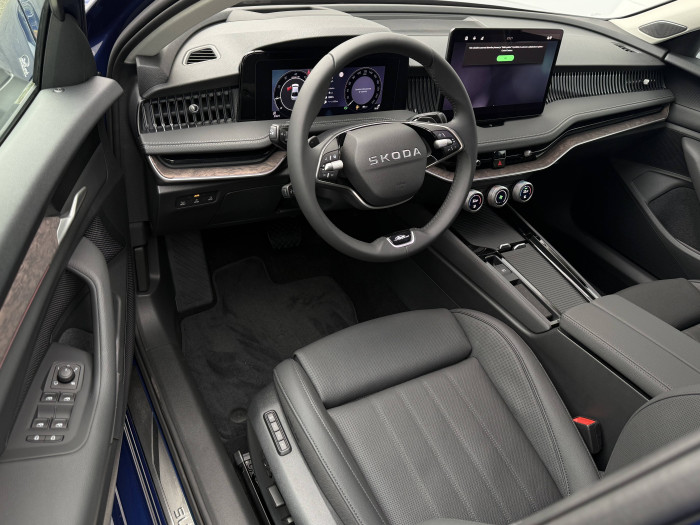 Škoda Superb L&K 7DSG 2,0TDI / 110kW na operativní leasing