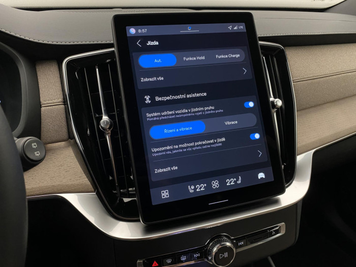 Volvo XC90 T8 AWD RECHARGE BRIGHT PLUS 7m na operativní leasing