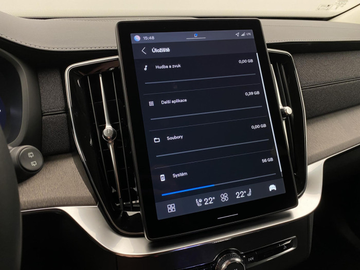 Volvo XC90 T8 AWD RECHARGE BRIGHT PLUS 7m na operativní leasing