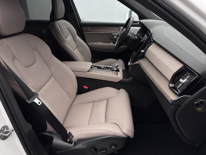 Volvo XC90 B5 AWD AUT BRIGHT PLUS 7míst na operativní leasing