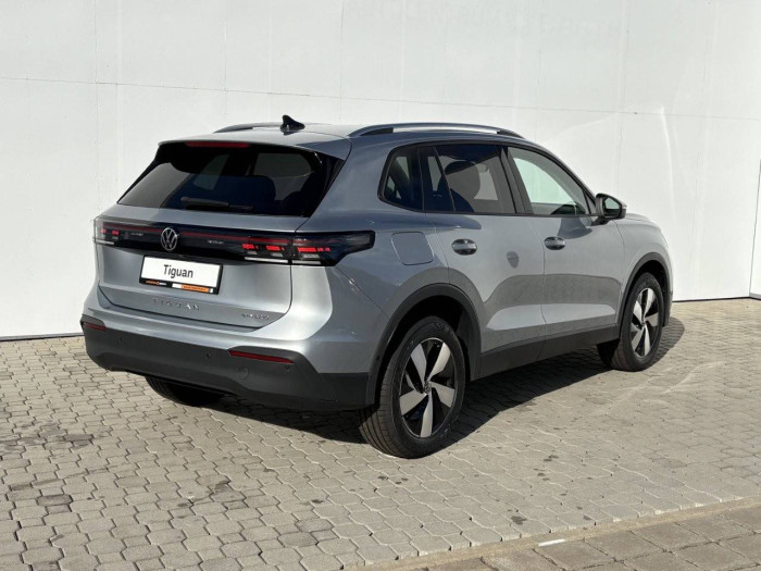 Volkswagen Tiguan People PHEV 19,7kWh 6DSG 1,5TSI / 110kW na operativní leasing