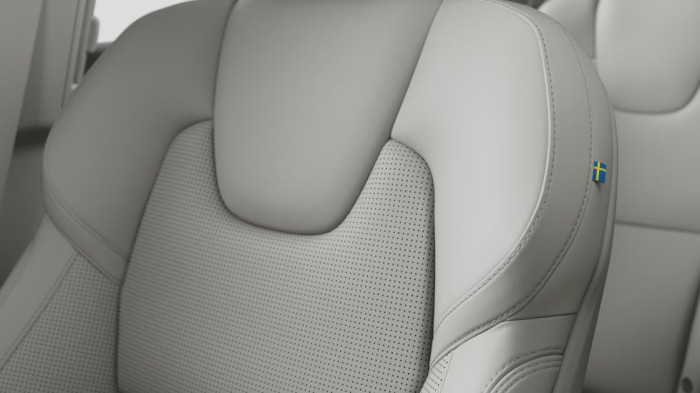 Volvo XC90 PLUS BRIGHT, T8 AWD, 184+115 kW / 250+156 HP na operativní leasing