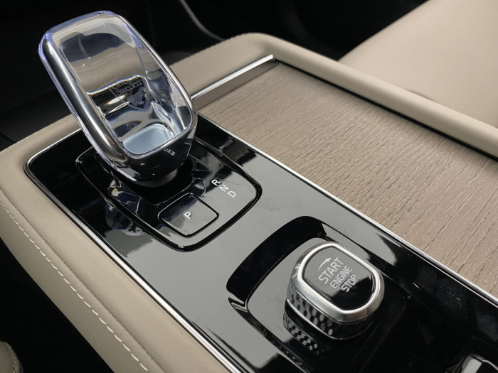 Volvo XC90 B5 AWD AUT BRIGHT PLUS 7míst na operativní leasing