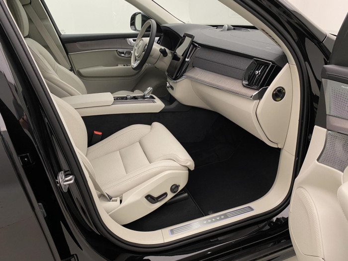 Volvo XC90 B5 AWD AUT BRIGHT PLUS 7míst na operativní leasing