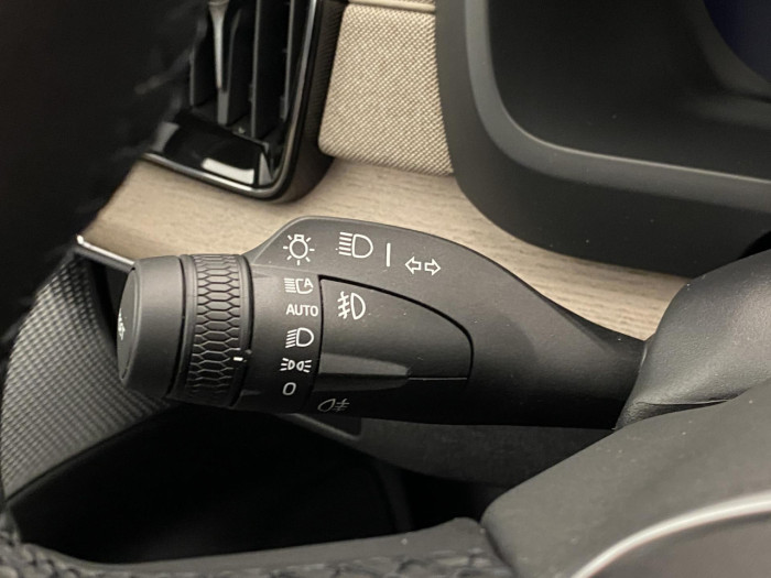 Volvo XC90 B5 AWD AUT BRIGHT PLUS na operativní leasing