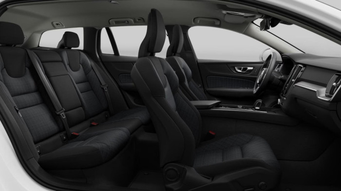 Volvo V60 B4 AUT CORE na operativní leasing