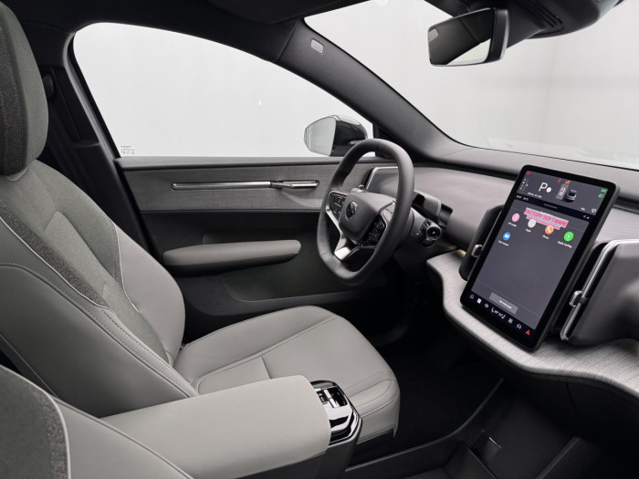 Volvo EX30 PURE ELECTRIC EXTENDED ULTRA na operativní leasing