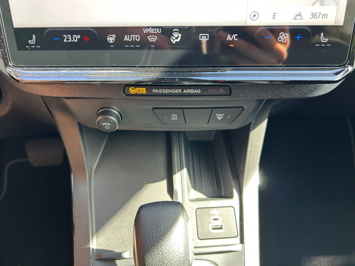 1.0EcoBoost mHEV 92kW TITANIUM na operativní leasing