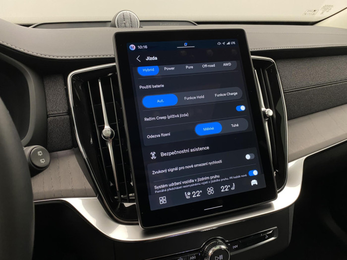 Volvo XC90 T8 AWD Plug-in DARK PLUS 7m na operativní leasing