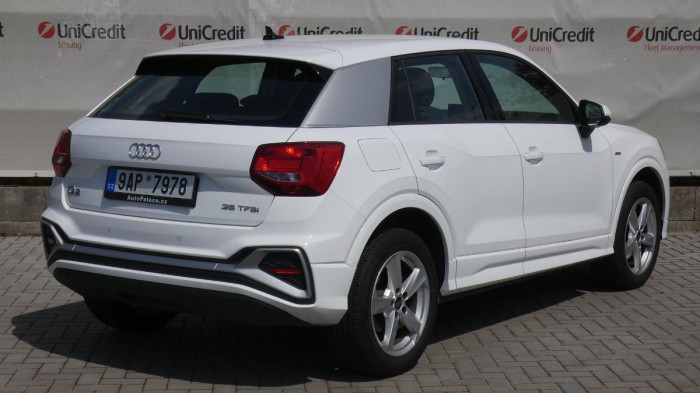 Audi Q2 1,5 TFSI S-line S-tronic na operativní leasing
