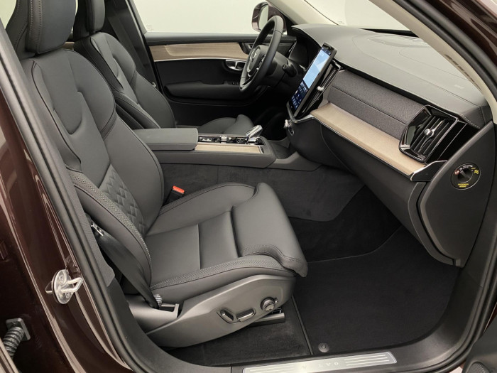 Volvo XC90 B5 AWD AUT BRIGHT PLUS 7míst na operativní leasing