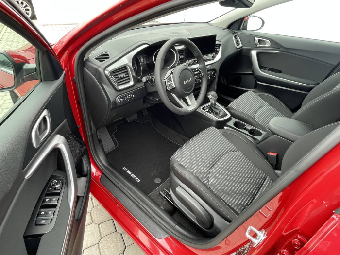 KIA Ceed SW CD TOP 7DCT 1,5 T-GDi / 103kW na operativní leasing