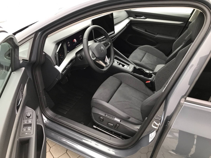 Volkswagen Golf Variant People 7DSG 1,5eTSI / 110kW na operativní leasing