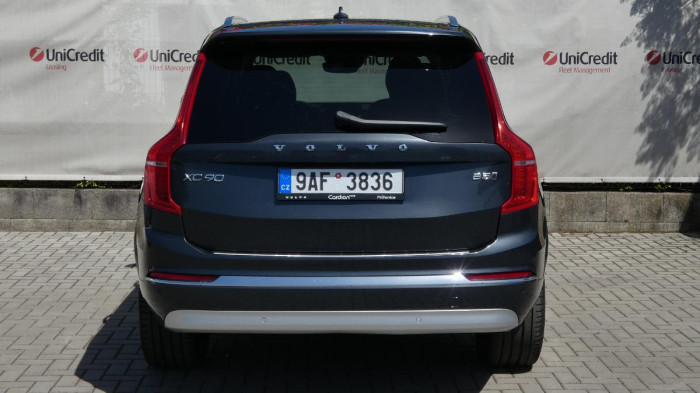 Volvo XC90 B5 AWD Drive-E mHEV aut. Inscr na operativní leasing