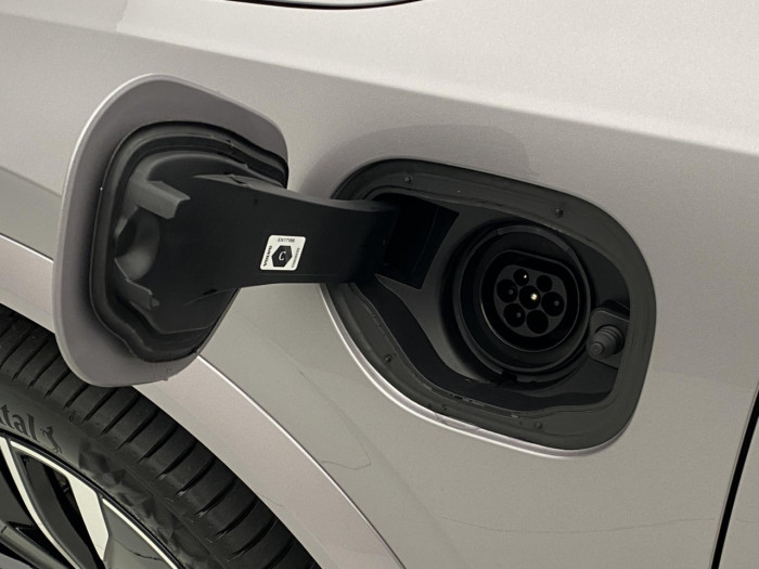 Volvo XC90 T8 AWD RECHARGE BRIGHT PLUS 7m na operativní leasing