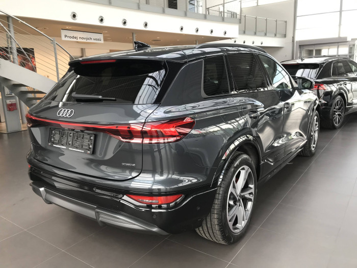 Audi Q6 SUV e-tron quattro 100kWh  / 315kW na operativní leasing
