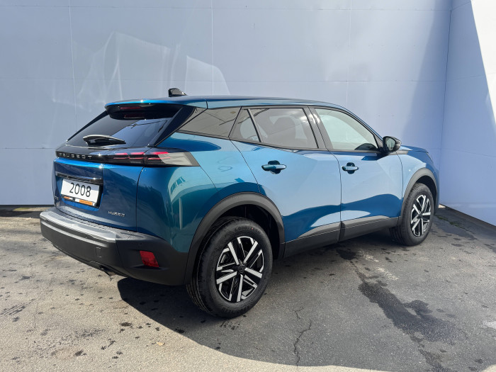 Peugeot 2008 BUSINESS Hybrid  1,2 110 e-DCS6 / 81kW na operativní leasing