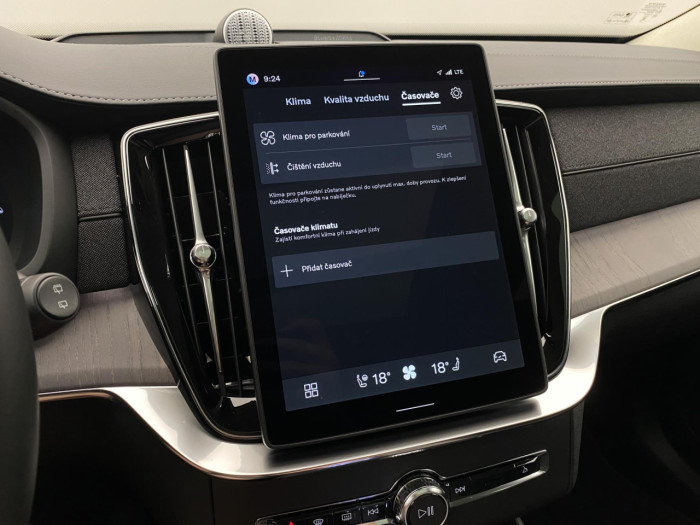 Volvo XC90 T8 AWD Plug-in DARK ULTRA na operativní leasing