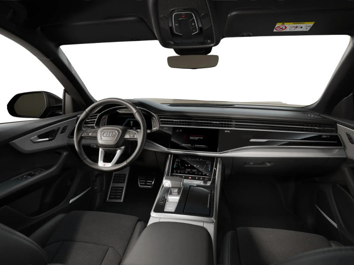 Audi Q8  55 TFSI e 290 kW Benzín 4x4 Automatická převodovka na operativní leasing