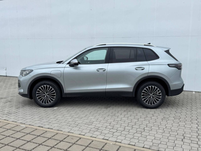 Volkswagen Tiguan People eHybrid 6DSG 1,5TSi / 110kW na operativní leasing