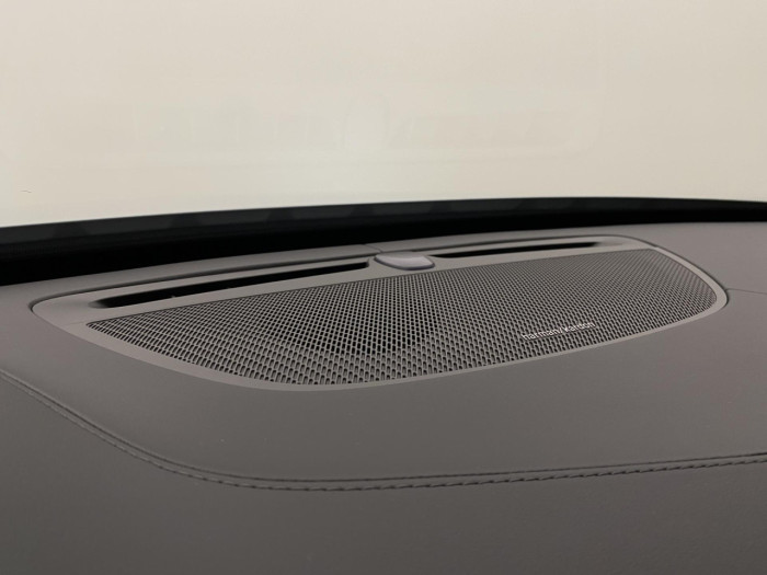 Volvo XC90 B5 AWD BLACK EDITION PLUS 7 na operativní leasing