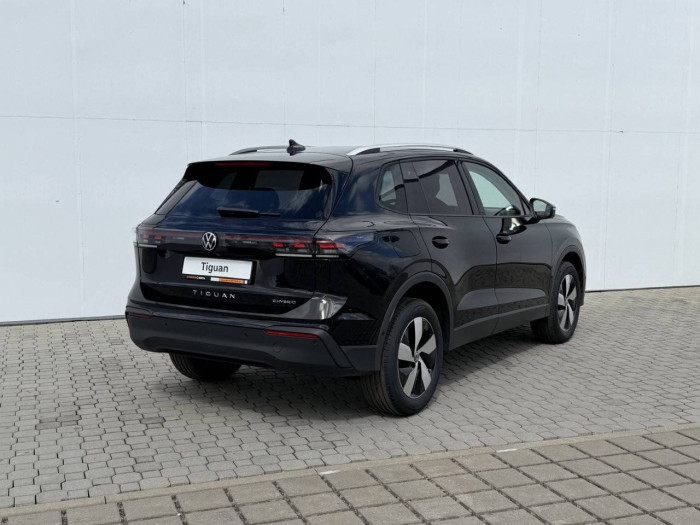Volkswagen Tiguan People PHEV 19,7kWh 6DSG 1,5TSI / 110kW na operativní leasing