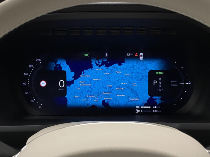 Volvo XC90 T8 AWD Plug-in DARK ULTRA na operativní leasing