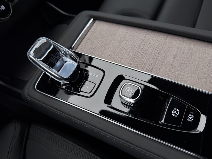 Volvo XC90 B5 AWD AUT BRIGHT PLUS 7-míst na operativní leasing