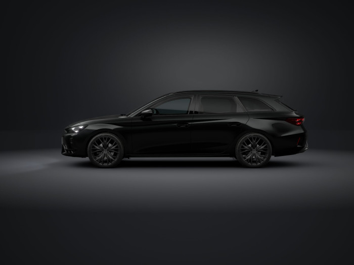 Cupra Leon SP Tribe 1.5 eTSI 150k DSG na operativní leasing