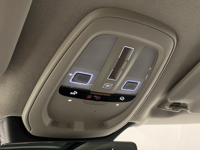 Volvo XC90 T8 AWD Plug-in DARK ULTRA na operativní leasing