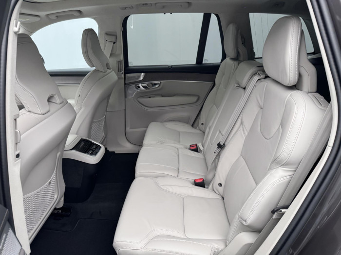 Volvo XC90 B5 AWD AUT BRIGHT ULTRA 7 míst na operativní leasing