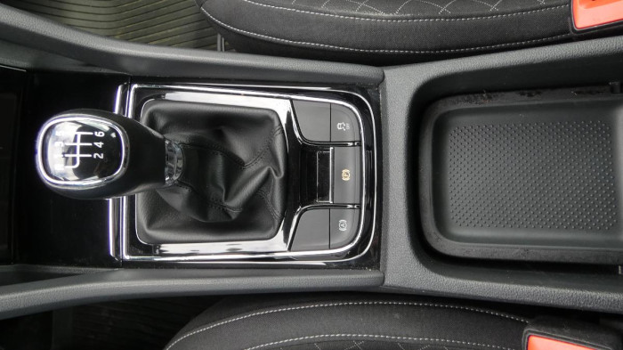 Škoda Karoq 1,5 TSI 110 kW Ambition na operativní leasing