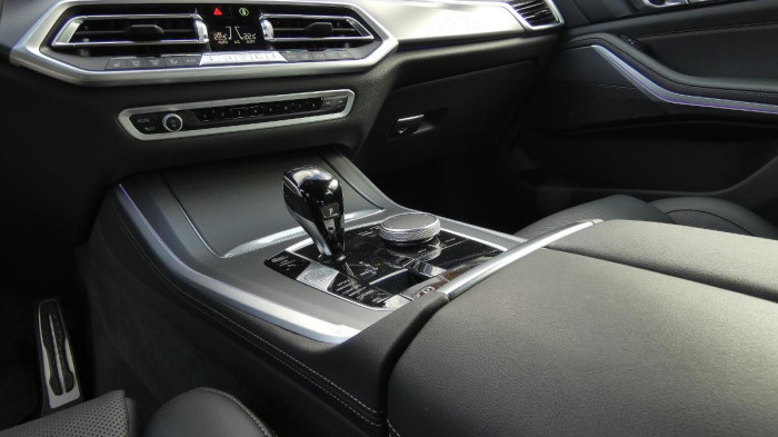 BMW X5 xDrive 40i M Sport na operativní leasing